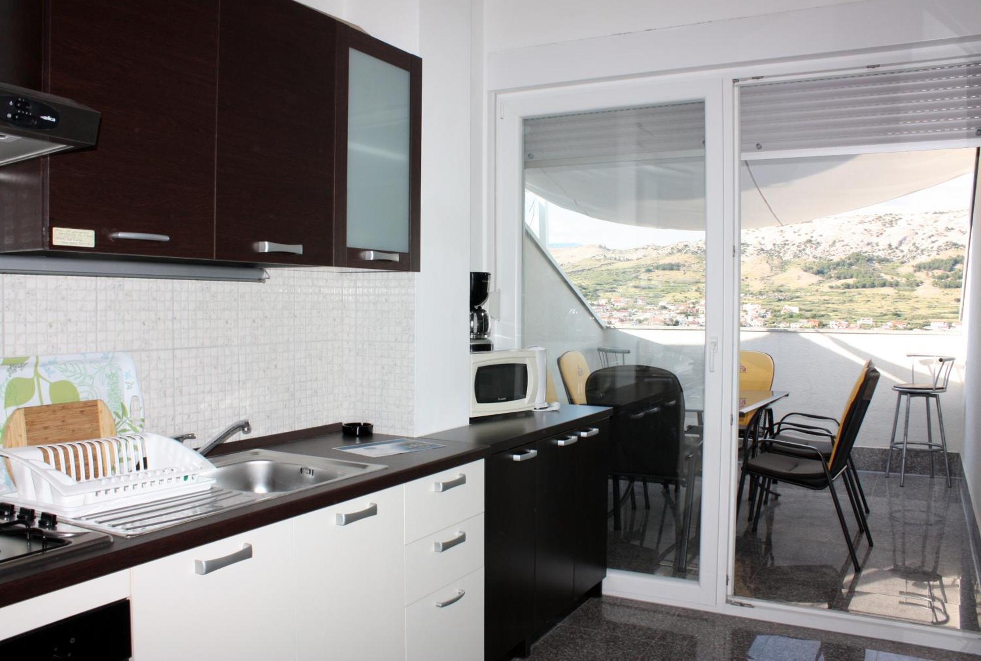 Apartments Sv. Jelena 2 Паг Стая снимка