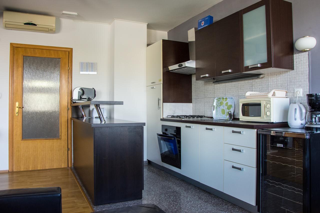Apartments Sv. Jelena 2 Паг Екстериор снимка