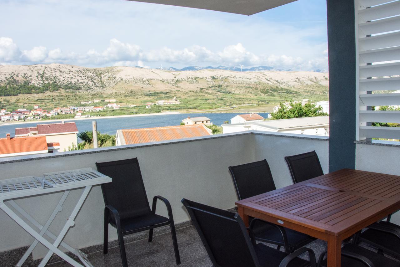 Apartments Sv. Jelena 2 Паг Екстериор снимка