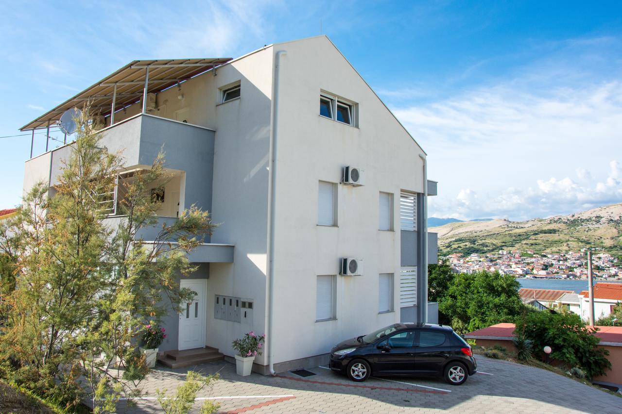 Apartments Sv. Jelena 2 Паг Екстериор снимка